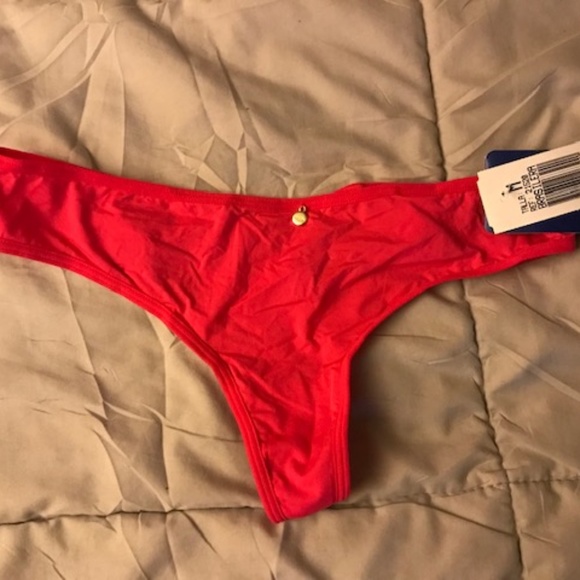 NWT Haby Thong - Picture 1 of 3
